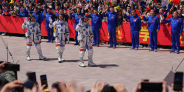 China Delays Return of Astronauts After Debris May Have Hit Spacecraft