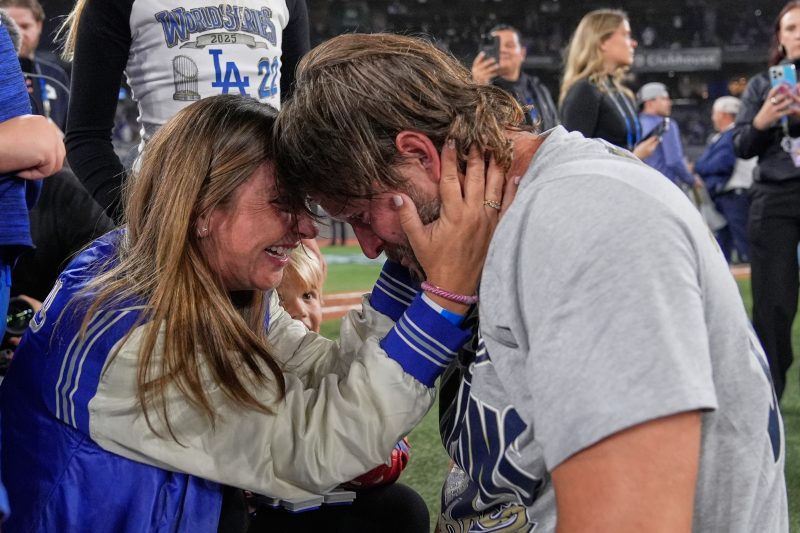 Clayton Kershaw ends career unaware at first that Dodgers won the World Series again