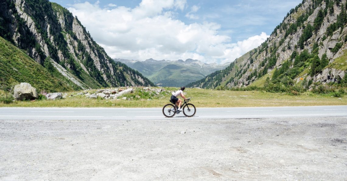 Cyclist Trapped in a 130-Foot Ravine for 3 Days Survived on Wine