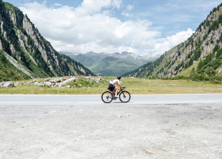 Cyclist Trapped in a 130-Foot Ravine for 3 Days Survived on Wine