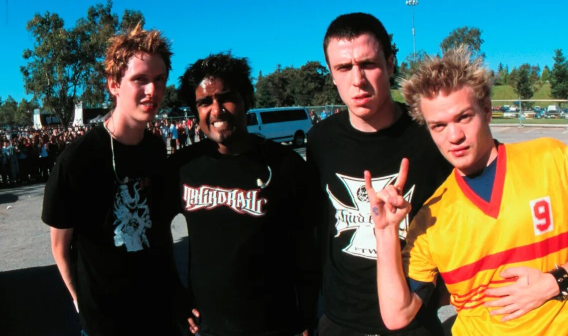 Welcome Back, Sum 41: Social Media Explodes After Kids Create DIY Ring Cam Music Video