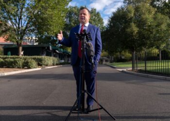 Witness exposes unusual tactics used to prop up mortgage fraud cases