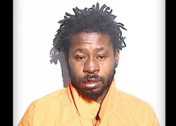 Dad goes absolutely primal on stranger who reportedly opened his home’s front door and told his ‘little daughter’ he’s a cop