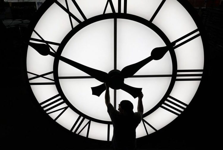 Daylight saving time ends: What if our clocks didn’t fall back?