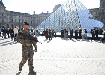 Despite charging 4 suspects in the Louvre heist, stolen jewels still missing