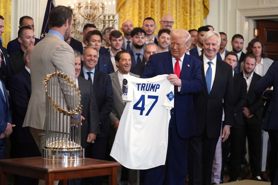 Dodgers urged to skip White House visit over immigration crackdown