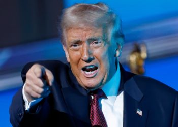 Donald Trump, 79, Orders Zohran Mamdani, 34, to Be Nice to Him