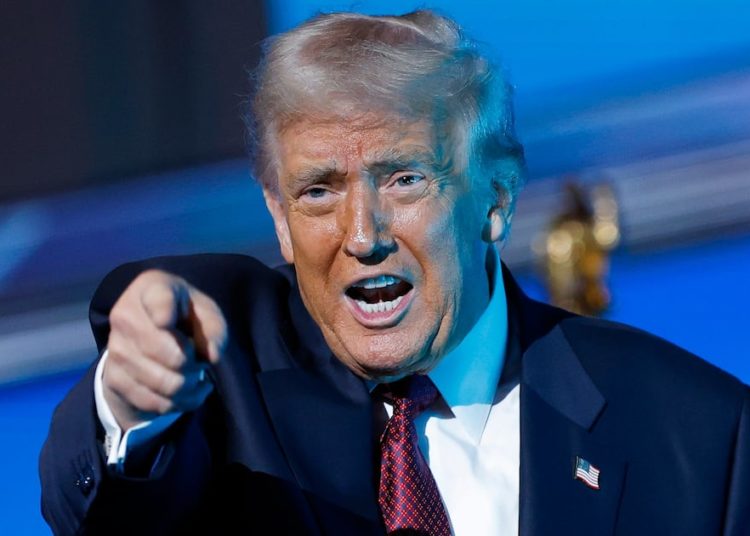 Donald Trump, 79, Orders Zohran Mamdani, 34, to Be Nice to Him