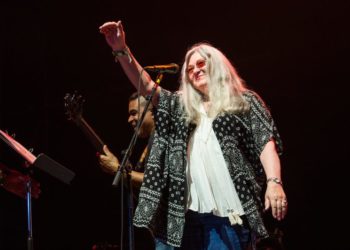 Donna Jean Godchaux-MacKay, vocalist for Grateful Dead dies: reports