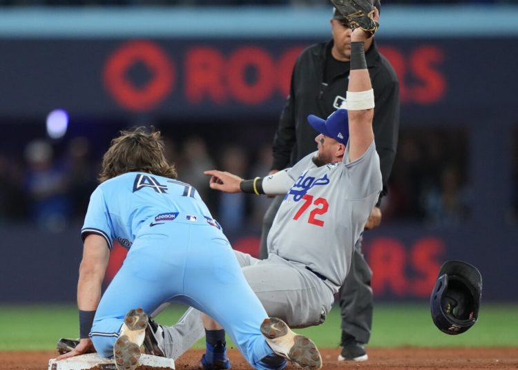 Double trouble: Barger gets caught off second base as Blue Jays’ rally fizzles in Game 6 of Series