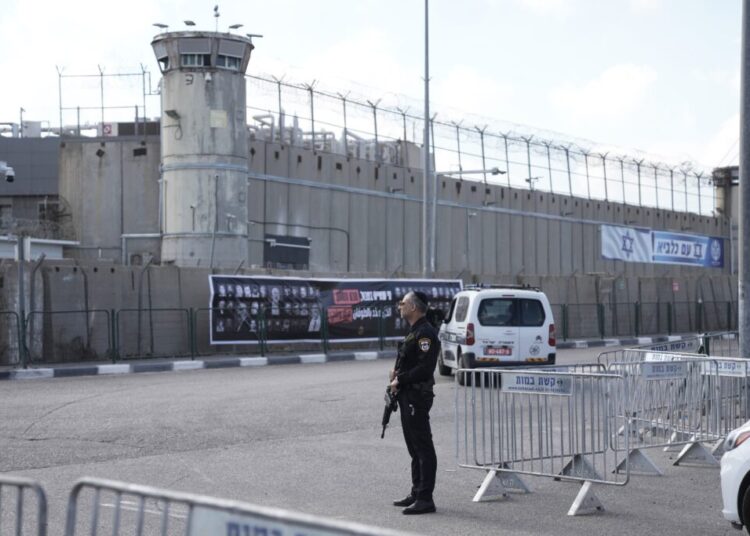 American 16-year-old freed after nine months in Israeli jail