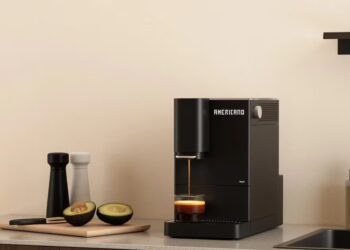 Scouted: This Avant-Garde Compact Espresso Machine Is the Ultimate Gift For Your Favorite Caffeine Lover