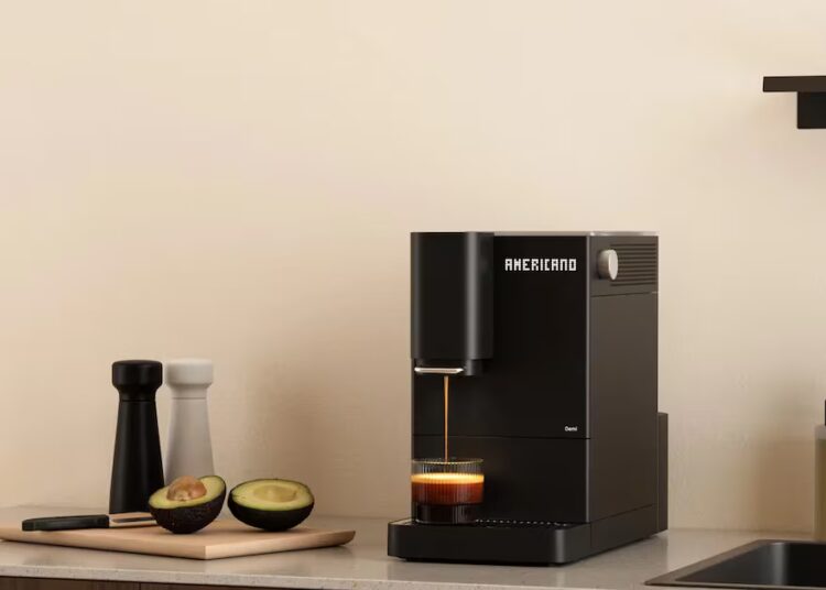 Scouted: This Avant-Garde Compact Espresso Machine Is the Ultimate Gift For Your Favorite Caffeine Lover