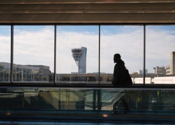 FAA to list airports where it is reducing flights during the government shutdown