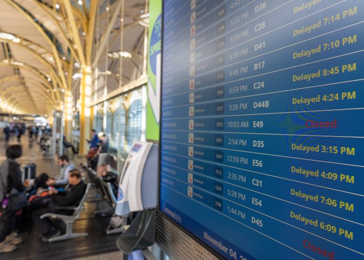 FAA to reduce flights by 10 percent as US government shutdown drags on