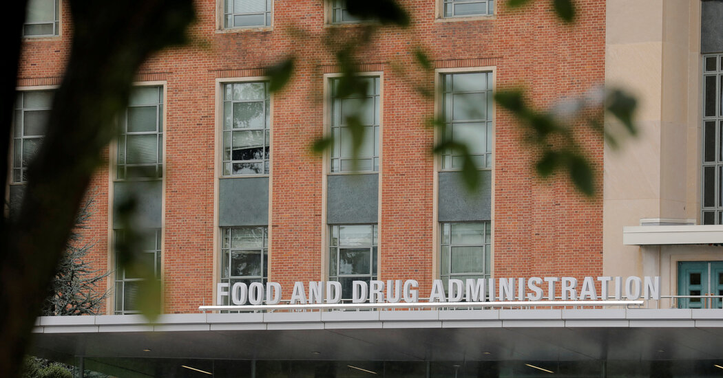 F.D.A. Drug Unit Chief Is Placed on Leave, and Cites a ‘Toxic’ Environment