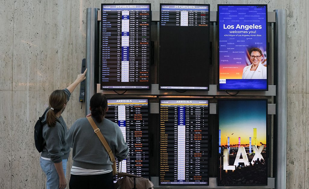 Flight Cuts to Hit 40 Busiest U.S. Airports Due to Government Shutdown. Here’s What to Know
