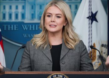 Shock Family Detail Reveals Leavitt’s Close Ties to ICE Detainee