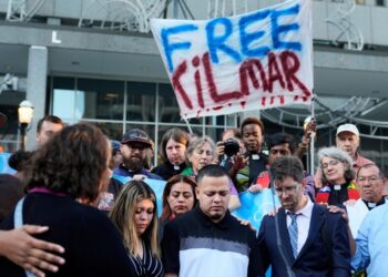 Costa Rica says it would accept Kilmar Abrego García, contradicting U.S.