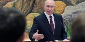 Putin open to new U.S. peace proposal, ready for envoy next week