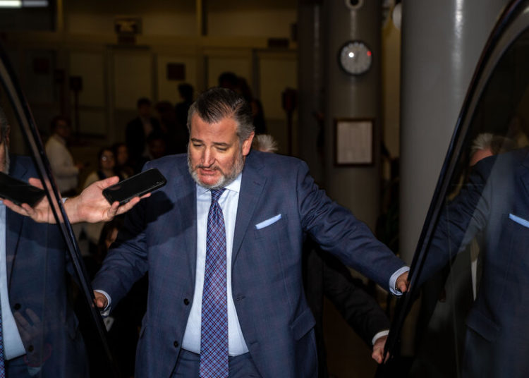 G.O.P. Figures Seek Distance From Tucker Carlson, Denouncing Antisemitism