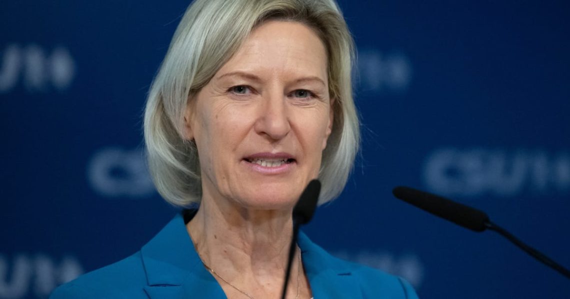 German center-right chief in European Parliament investigated for fraud