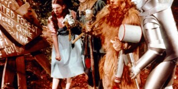 The Legendary Comedic Actor Who Turned Down ‘The Wizard of Oz’ and ‘It’s a Wonderful Life’