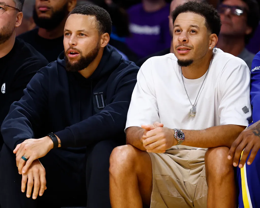 Stephen Curry and Seth Curry will finally be NBA teammates. 