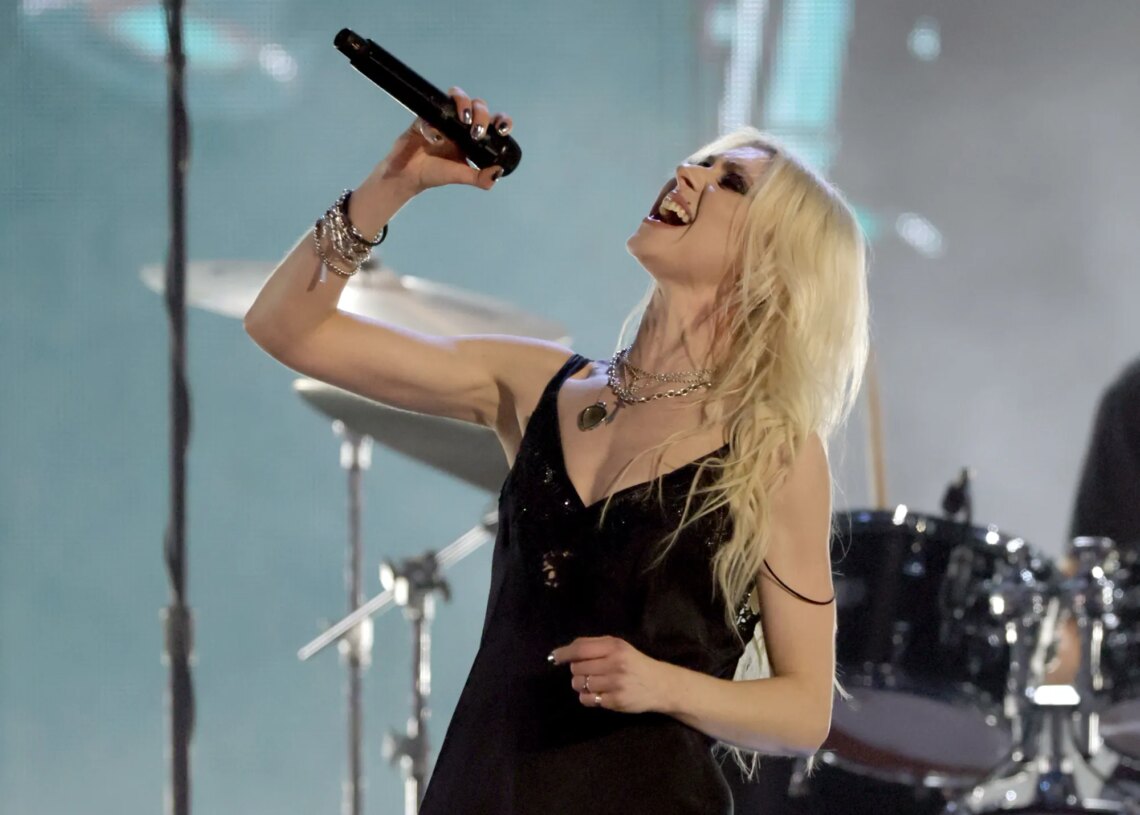 The 7 Hits That Helped The Pretty Reckless, Taylor Momsen’s Rock Band, Make History