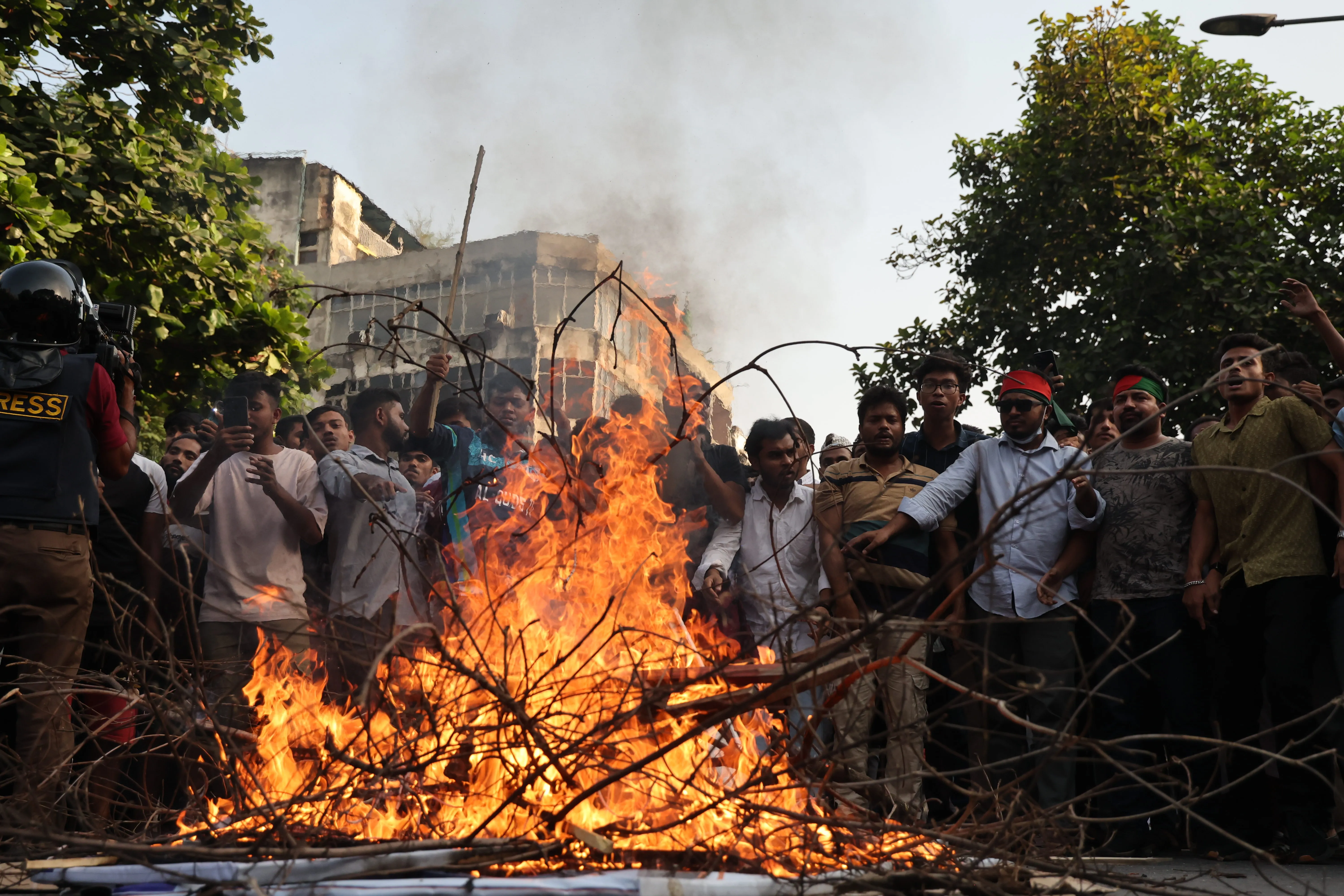 Protesters attempt to demolish Sheikh Hasina's residence in Dhaka