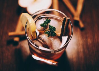 Non-Alcoholic Drinks To Pair With Your Thanksgiving Dinner