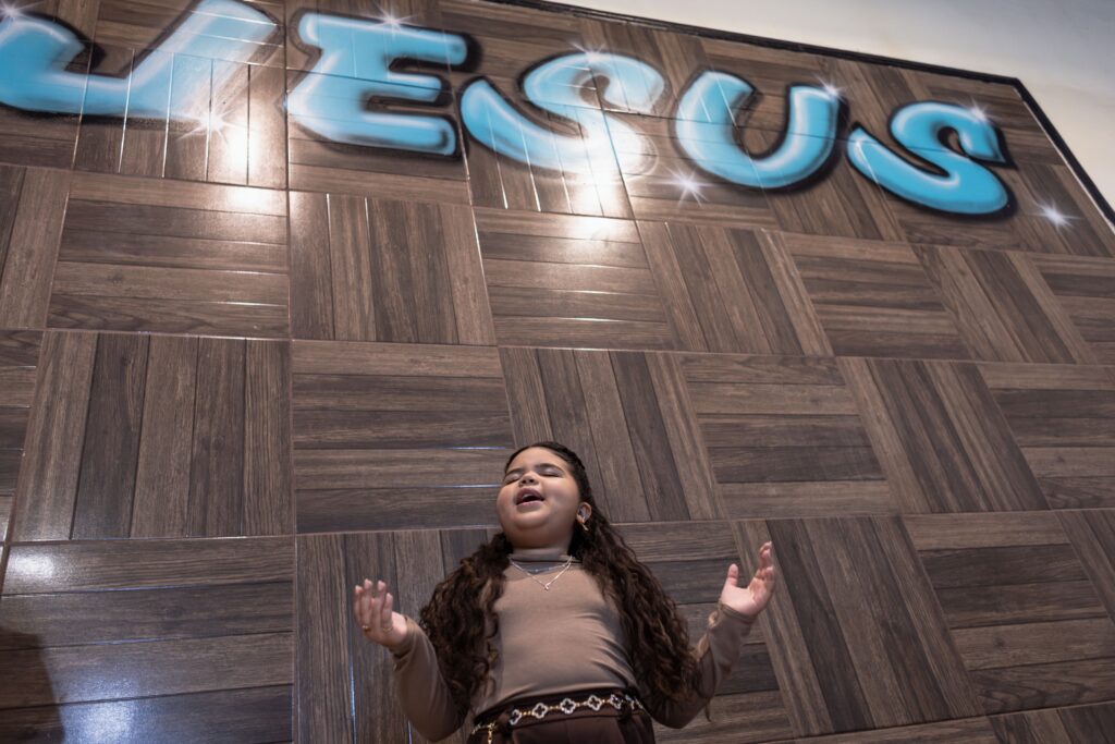 Child preachers help evangelicals surge in Catholic Brazil