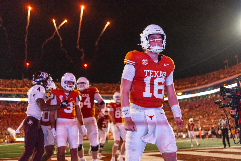 College football winners and losers: Texas makes its case for a playoff berth