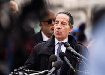 A top House Democrat pushes to oppose Ghislaine Maxwell pardon