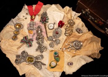 Habsburg family unveils secret royal jewel stash in Canada