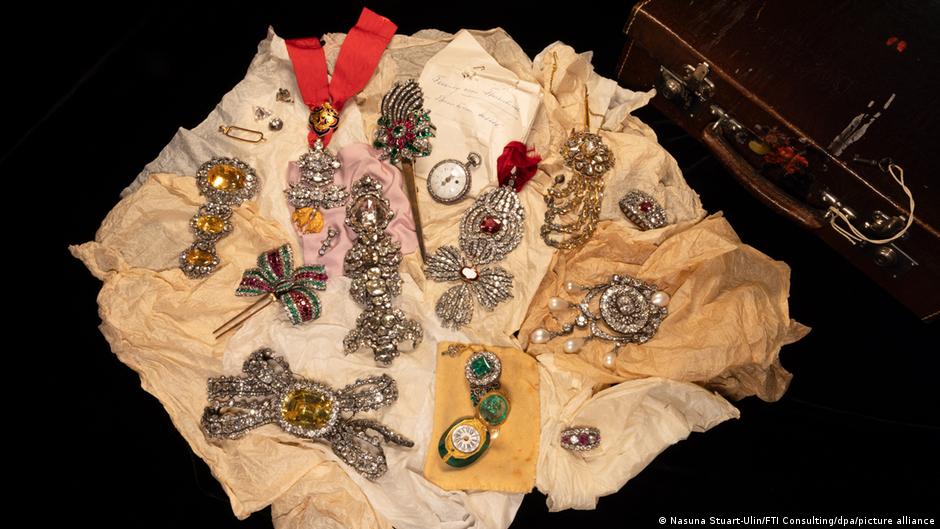 Habsburg family unveils secret royal jewel stash in Canada