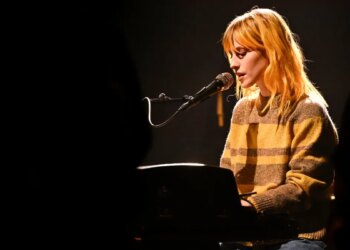 How Hayley Williams Took ‘All I Wanted’ From Her Biggest Fear to Paramore Setlist Staple