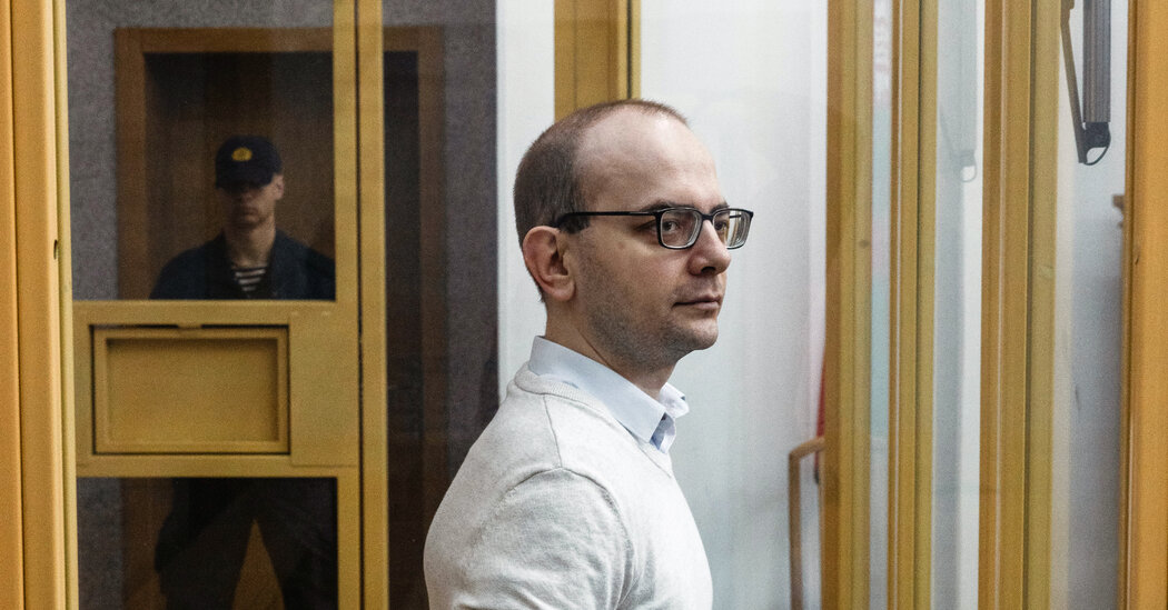 He Stayed in Belarus for His Imprisoned Wife. Now He’s Locked Up, Too.