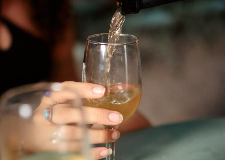 Heavy Drinking Is Tied to Worse Strokes, Study Finds