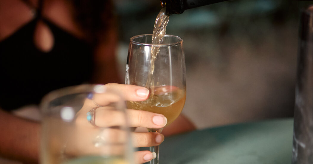 Heavy Drinking Is Tied to Worse Strokes, Study Finds