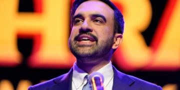 Hiltzik: How bad is Trump’s economy? Election results say it’s very bad, and getting worse