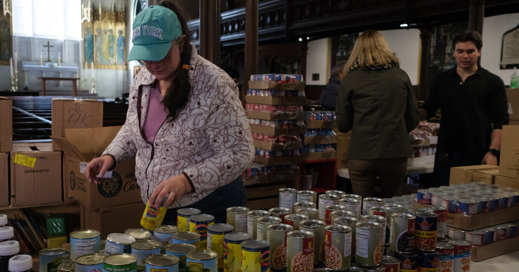 Houses of Worship Struggle to Feed New Yorkers During SNAP Stalemate