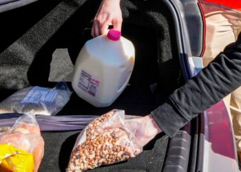 Houston families seek food aid as SNAP hangs in limbo