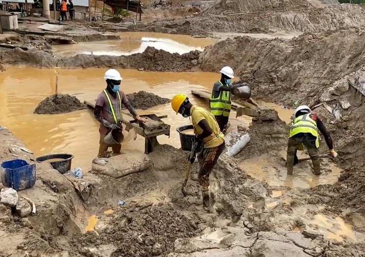 How Ghana’s gold rush threatens to fuel illicit trade