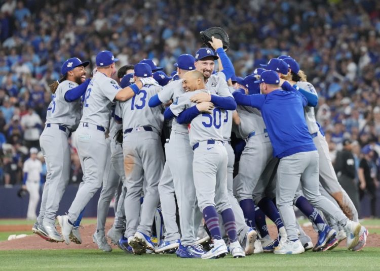 How to use L.A. Metro to celebrate at Dodgers World Series parade