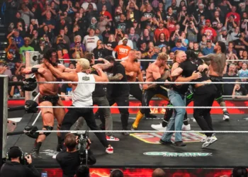 WATCH: Huge Brawl Breaks Out on ‘WWE Raw’ Ahead of ‘Survivor Series’