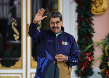 White House considers leaflet drop to pressure Maduro on his birthday