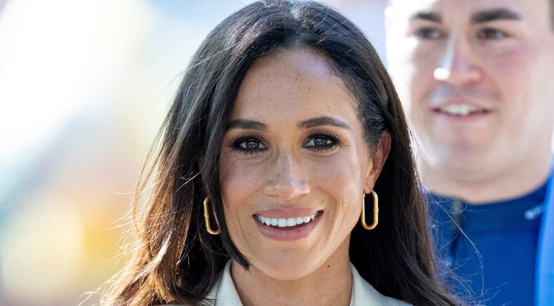 Meghan Markle Gets Staff to Make Odd Entrance Announcement