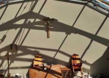 In Jamaica, a Seaside Town Picks Up the Pieces