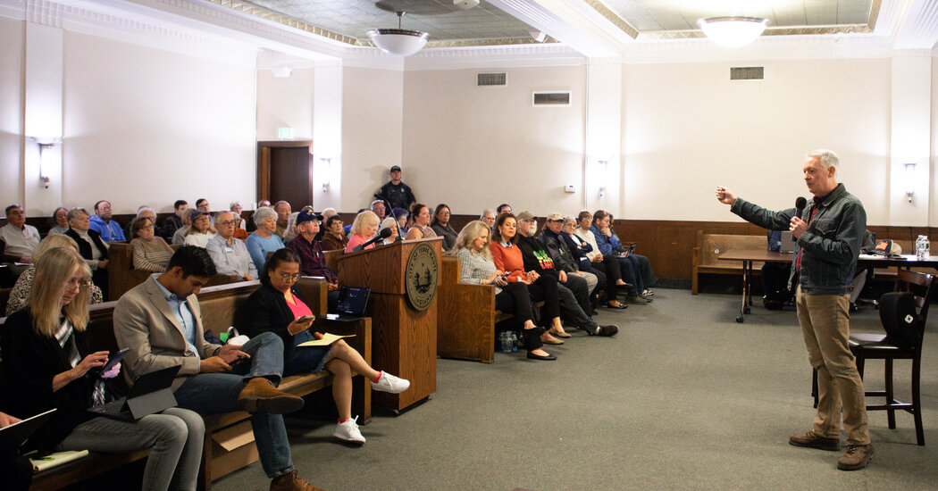 Indiana Republican Tries Different Approach in Debate on Voting Maps: Listening